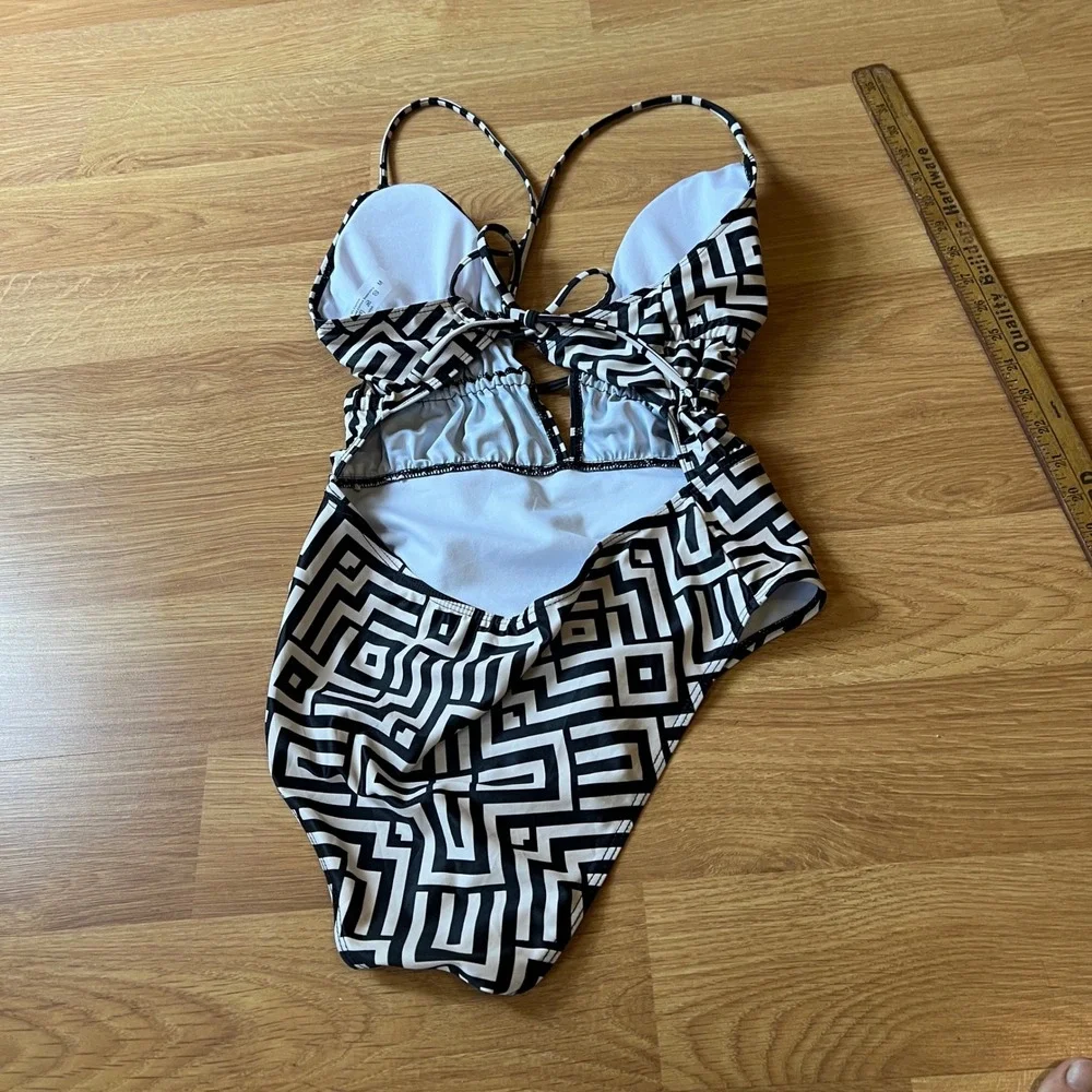 Geometric Deep V-Neck Swimsuit Medium Greek Key One Piece Cutout Bathing Suit